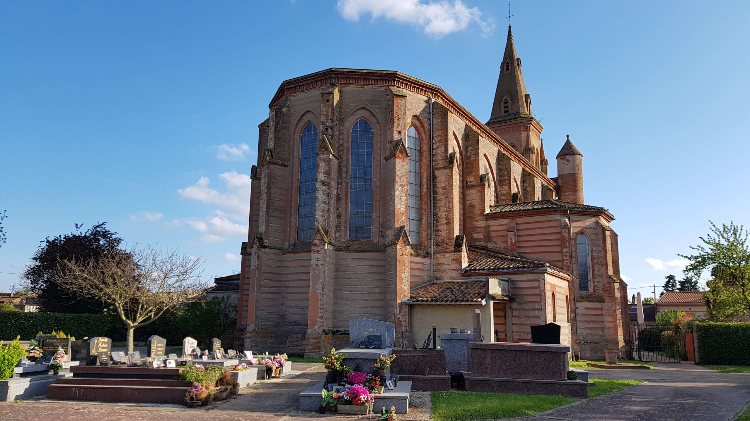Eglise de Grépiac vue de l'arrière